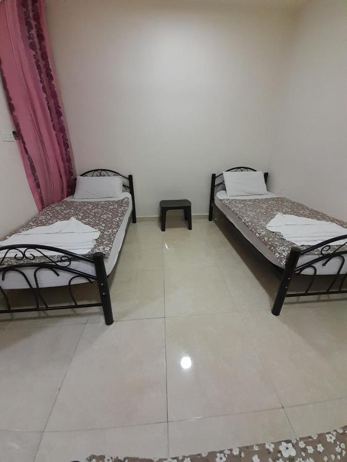 Farah Plaza Hostel &Hotel Apartments Akaba Buitenkant foto
