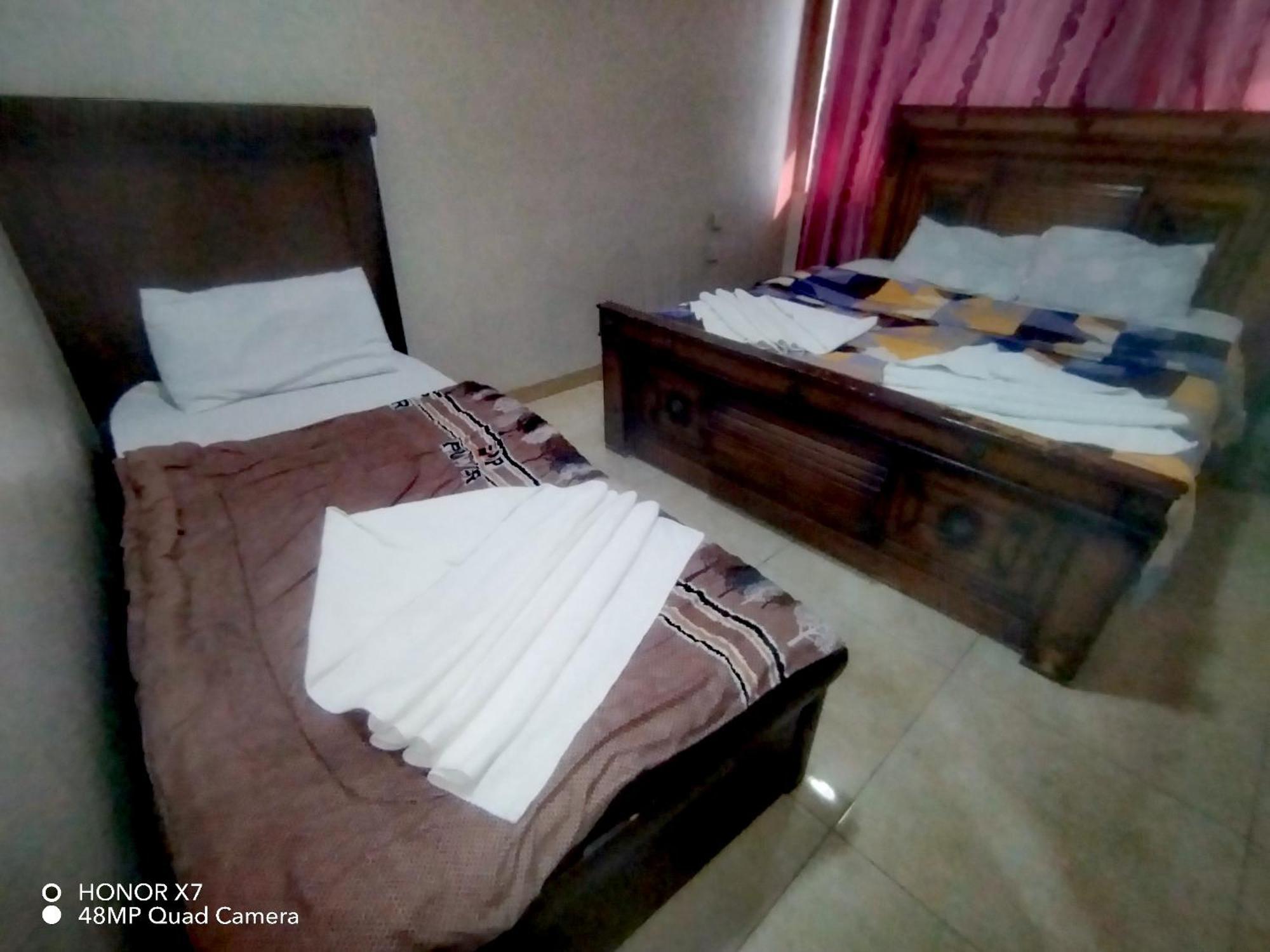 Farah Plaza Hostel &Hotel Apartments Akaba Kamer foto