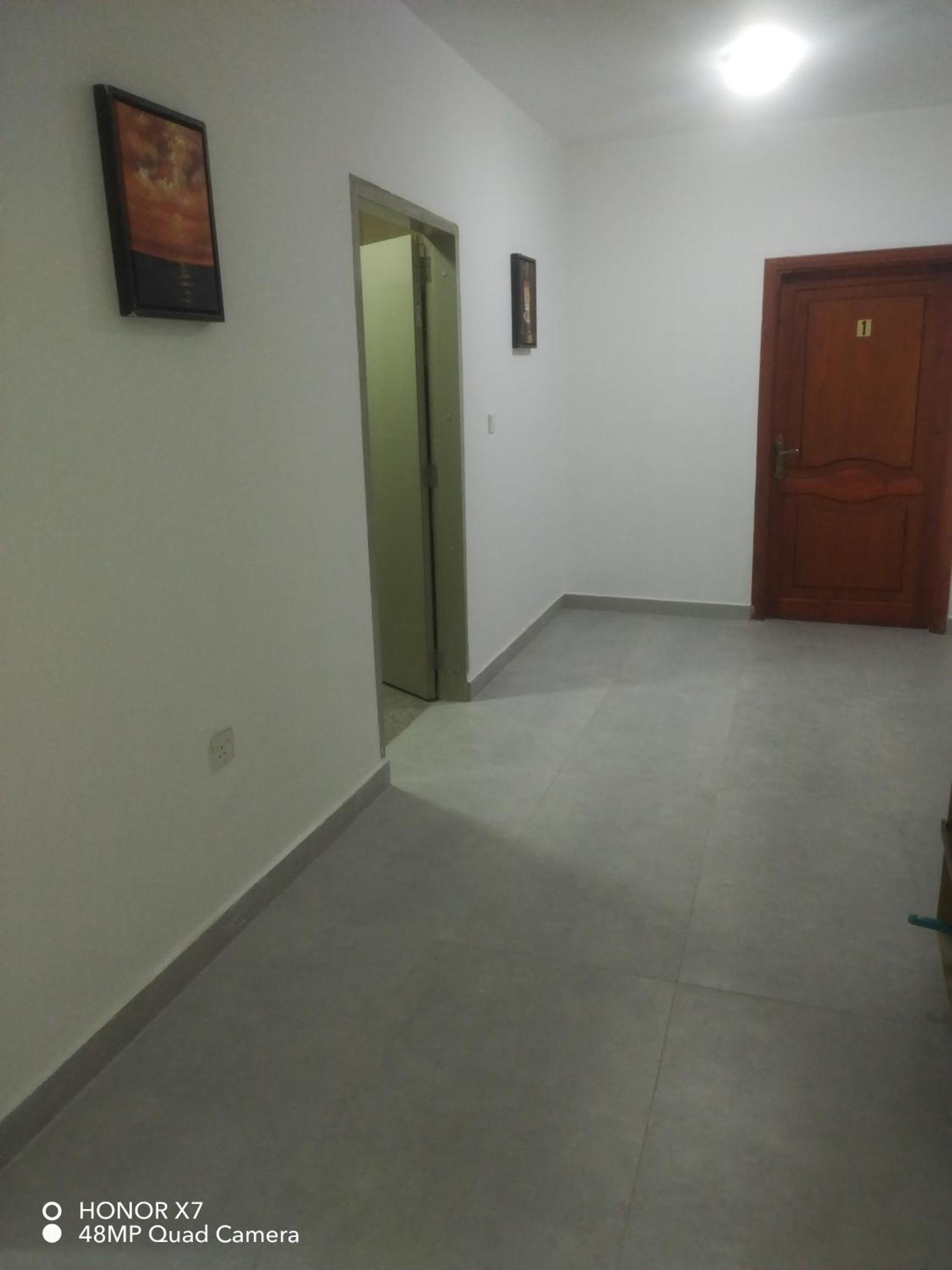 Farah Plaza Hostel &Hotel Apartments Akaba Buitenkant foto