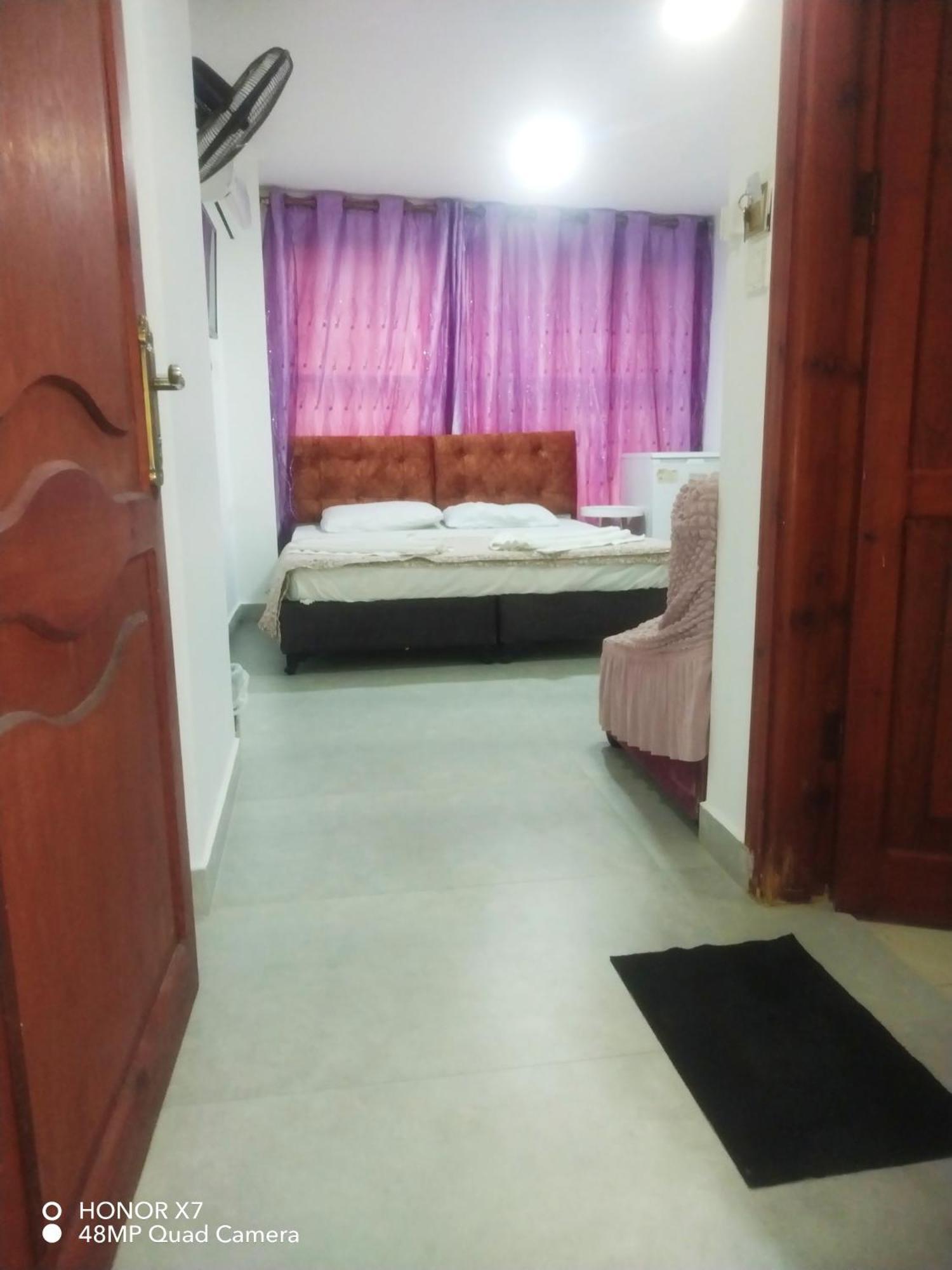 Farah Plaza Hostel &Hotel Apartments Akaba Buitenkant foto